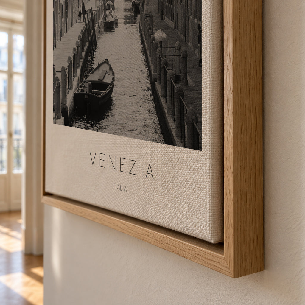 Venezia canal - Framed canvas detail