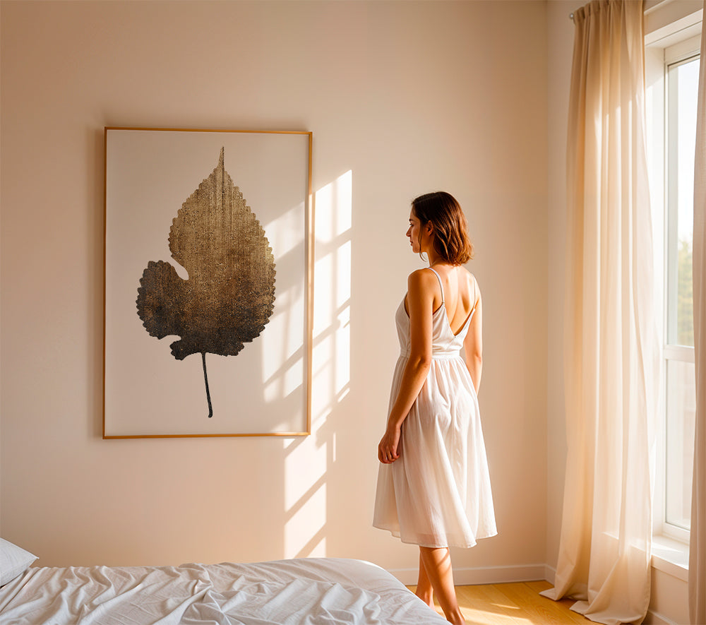 Botanisk print med texturerat guldband