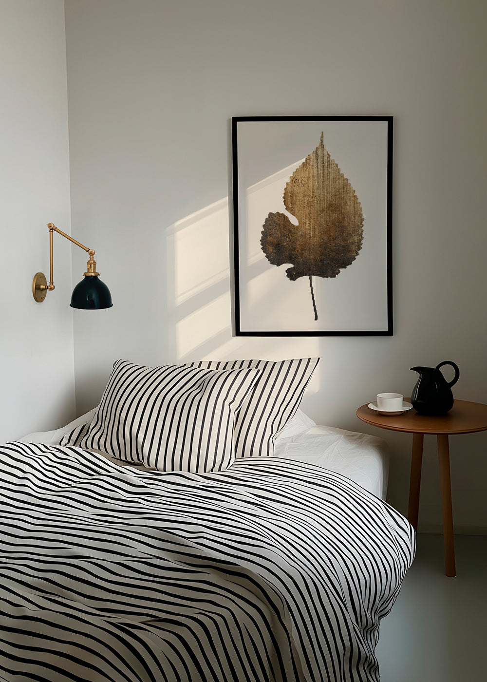 Botanisk print med texturerat guldband