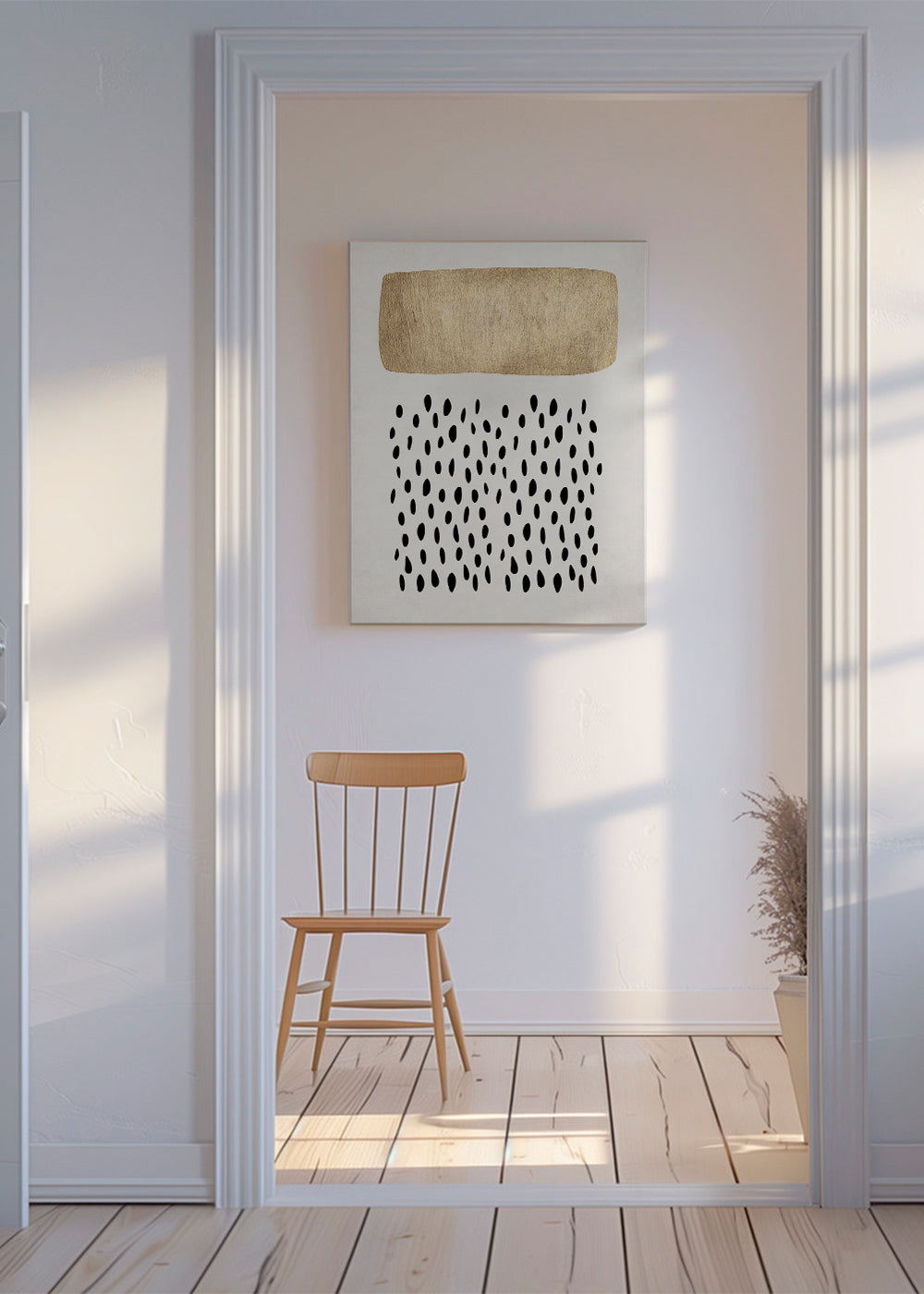 Minimalistisk design med guldblock och svarta motiv