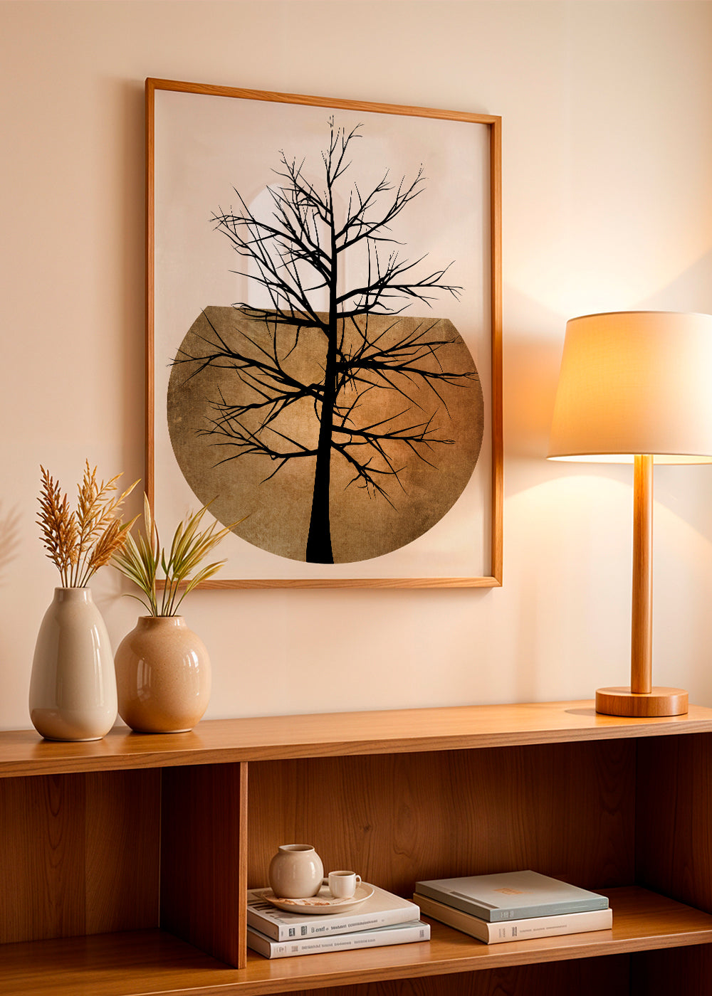 Botanisk poster: träsilhuett med gyllene skiva