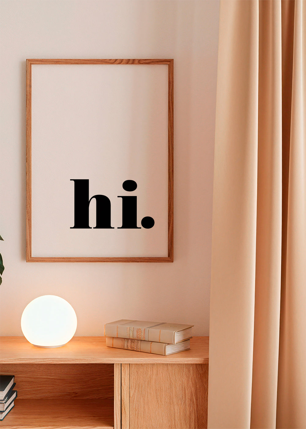 Minimalistisk design med 'hi.' i nedre hörnet
