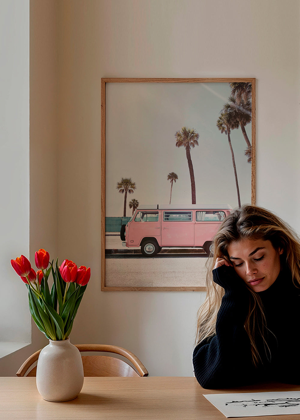 Fotografi av rosa van vid palmer