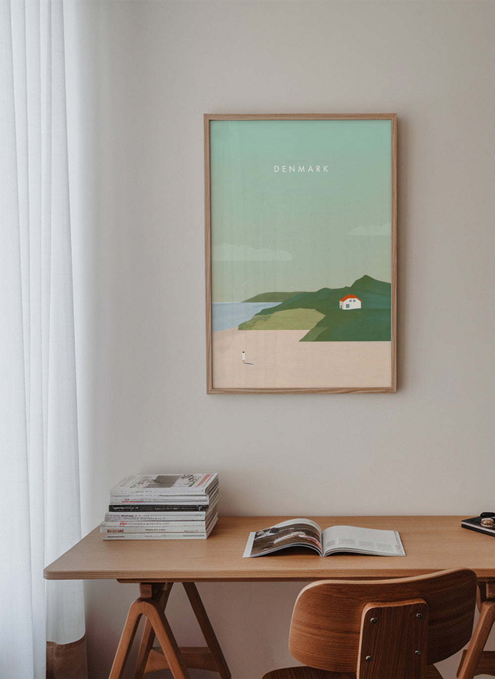 Minimalistisk landskapskonst med rött tak