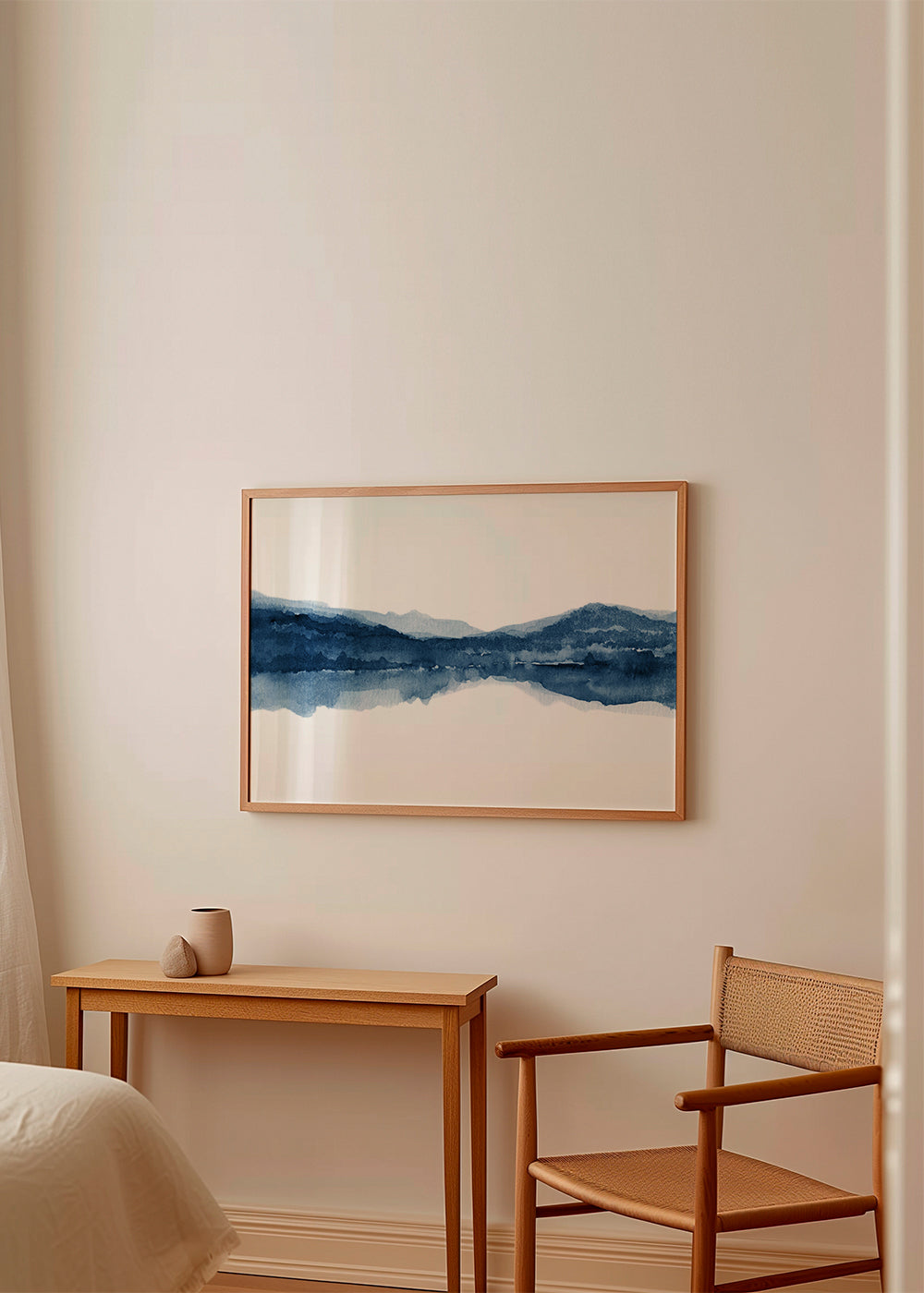 Landskapsakvarell i blått med reflektion