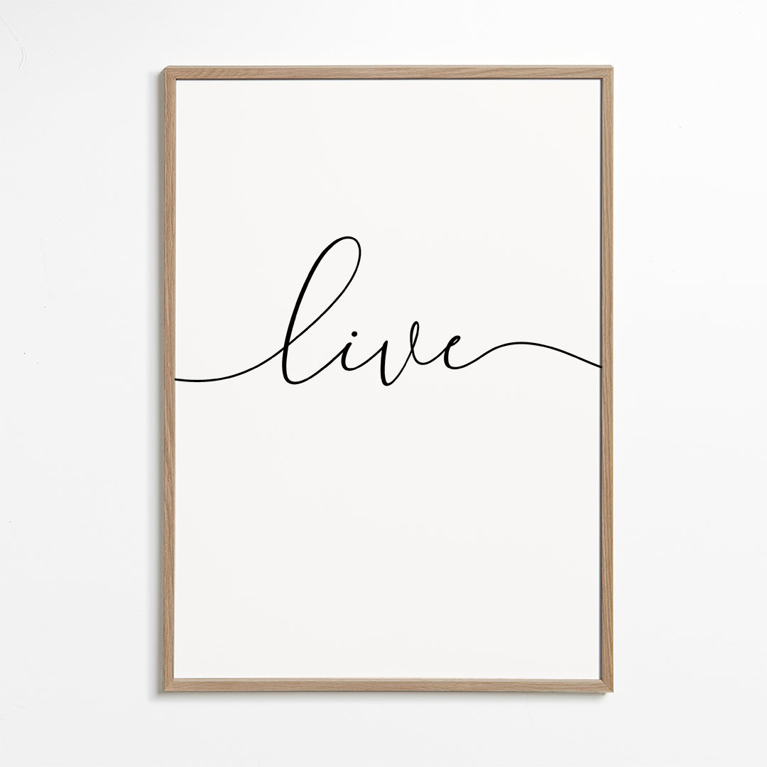 Minimalistiskt konsttryck med texten 'Live'