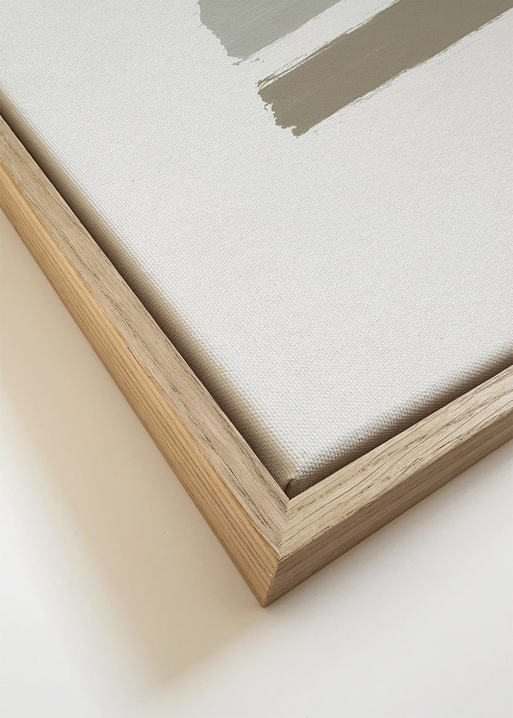 Minimalistisk konst med blå och taupe ränder