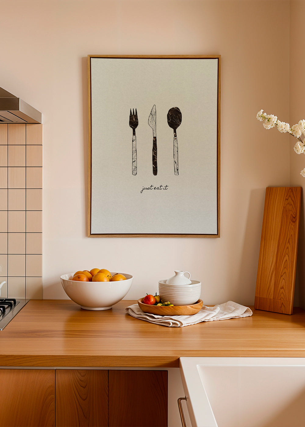 Kökskonst med marmorerat bestick
