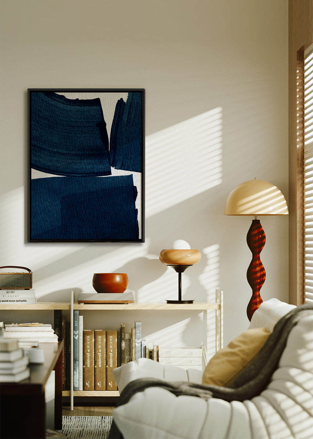 Minimalistisk tavla med blå penseldrag