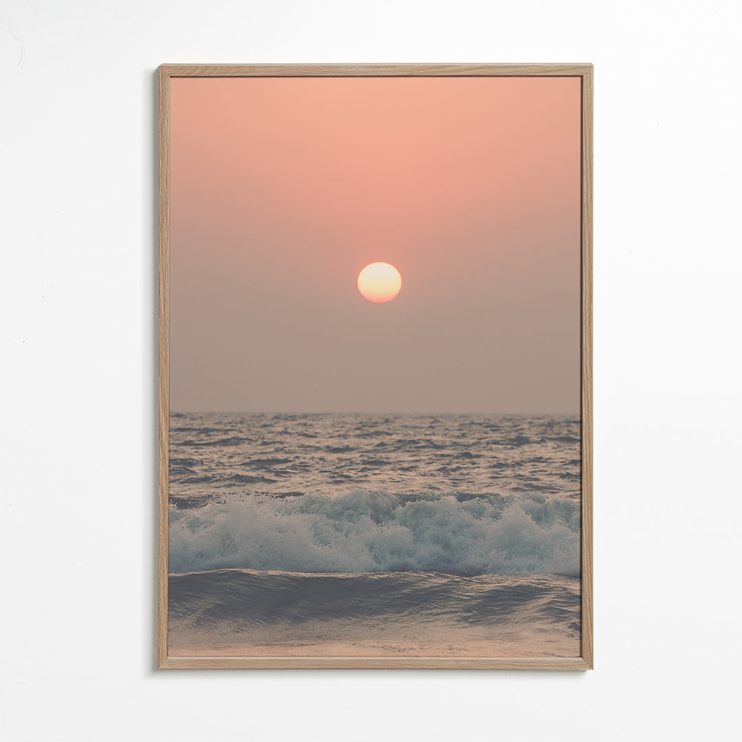 Landskapskonst: rosa solnedgång över havet