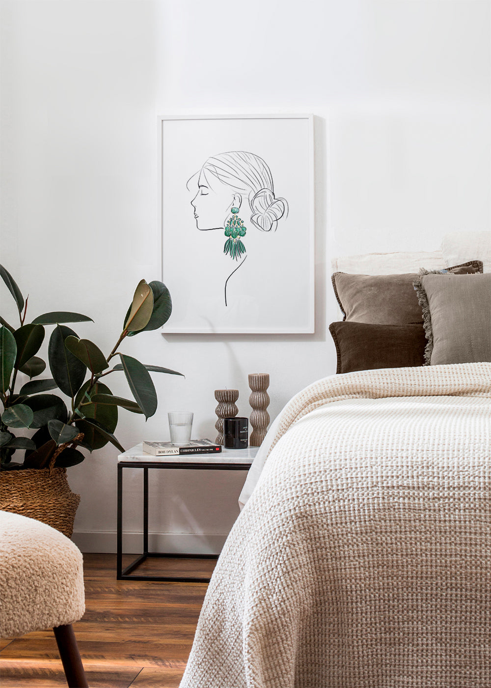 Illustration profil av kvinna med gröna örhängen