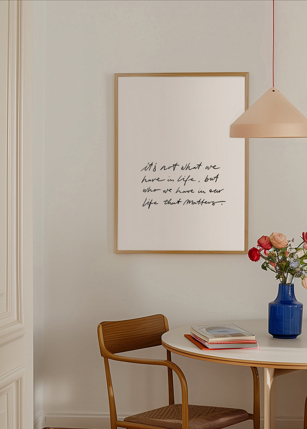 Svartvit konst med handskriven text