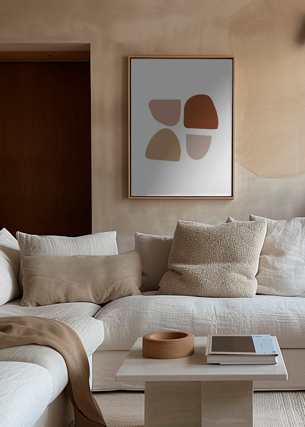 Minimalistisk poster med organiska beige och terrakotta former
