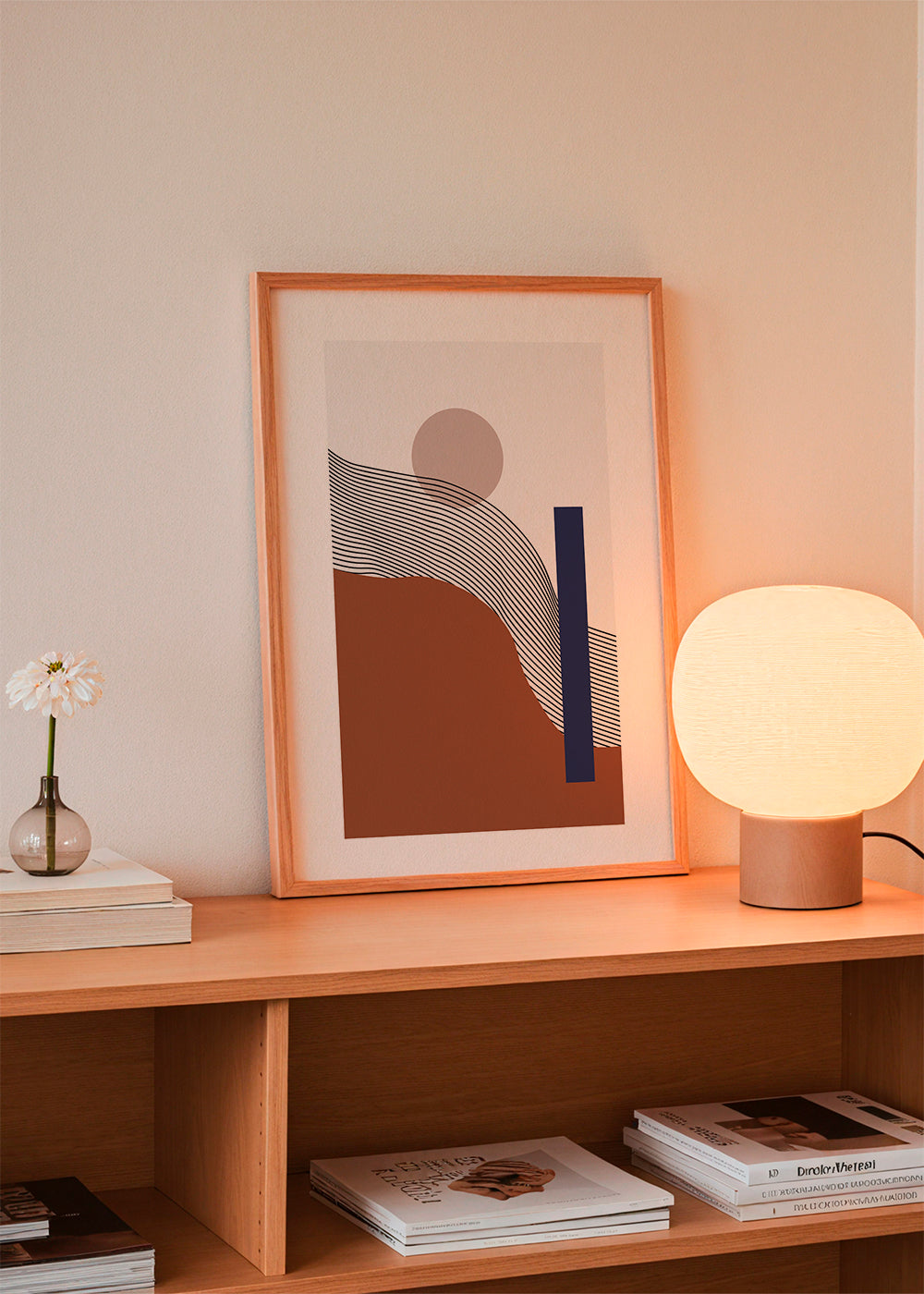 Geometrisk poster med vågiga linjer och blå block