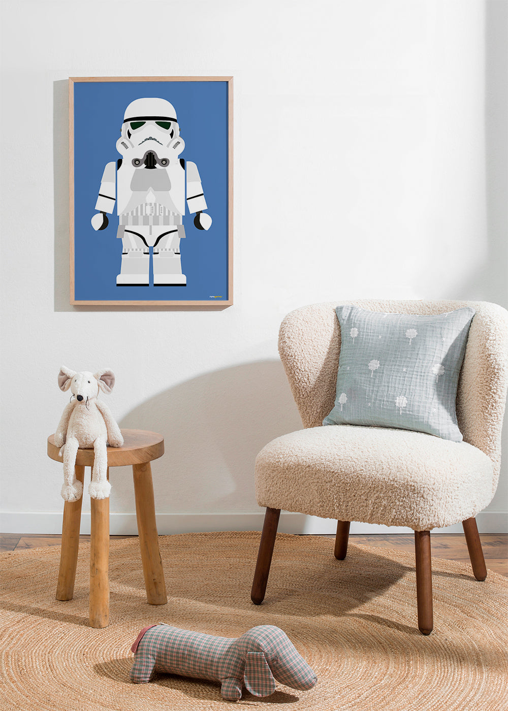 Barnposter Stormtrooper leksak på blå bakgrund