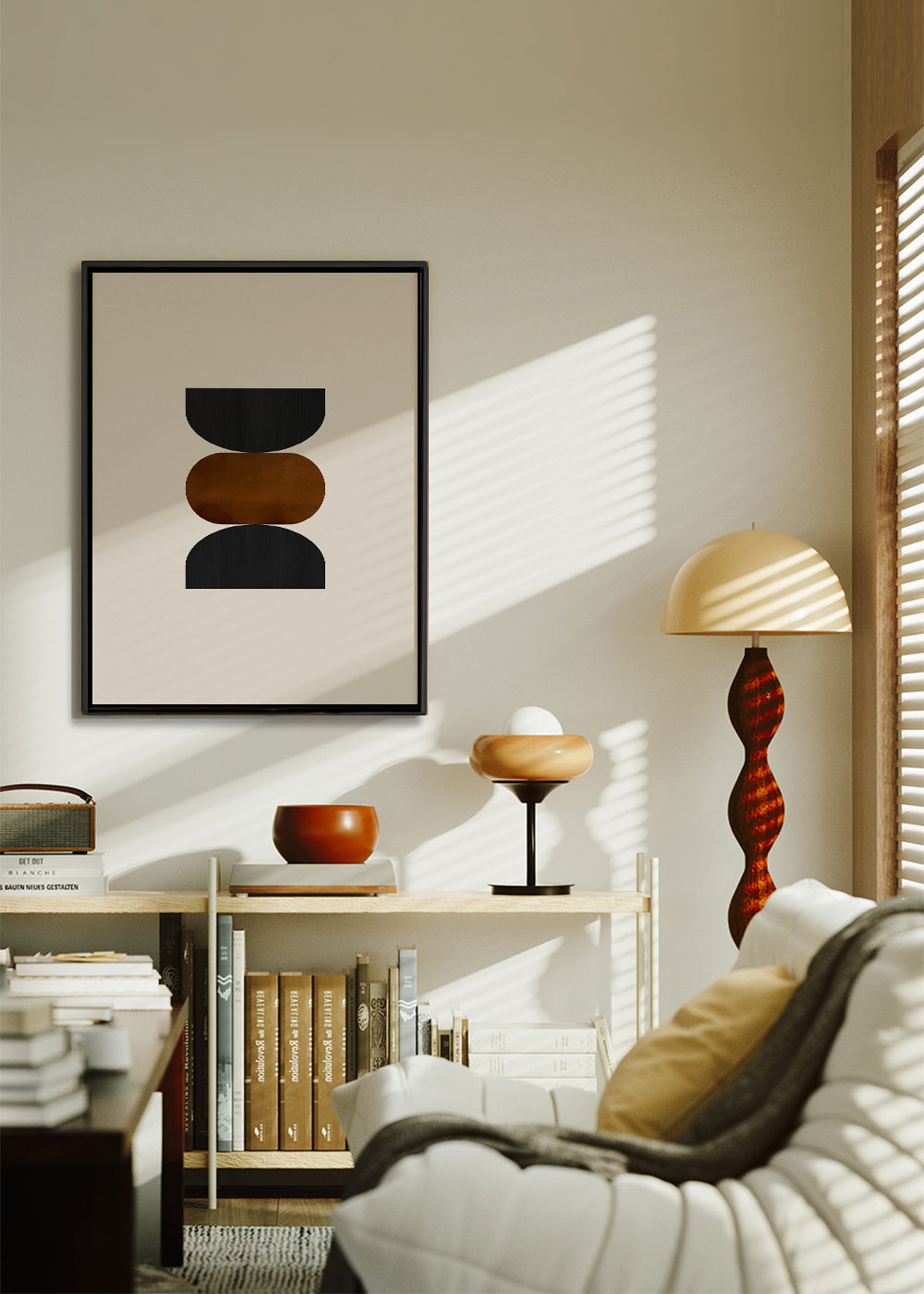 Geometrisk poster staplad i beige, rust och svart