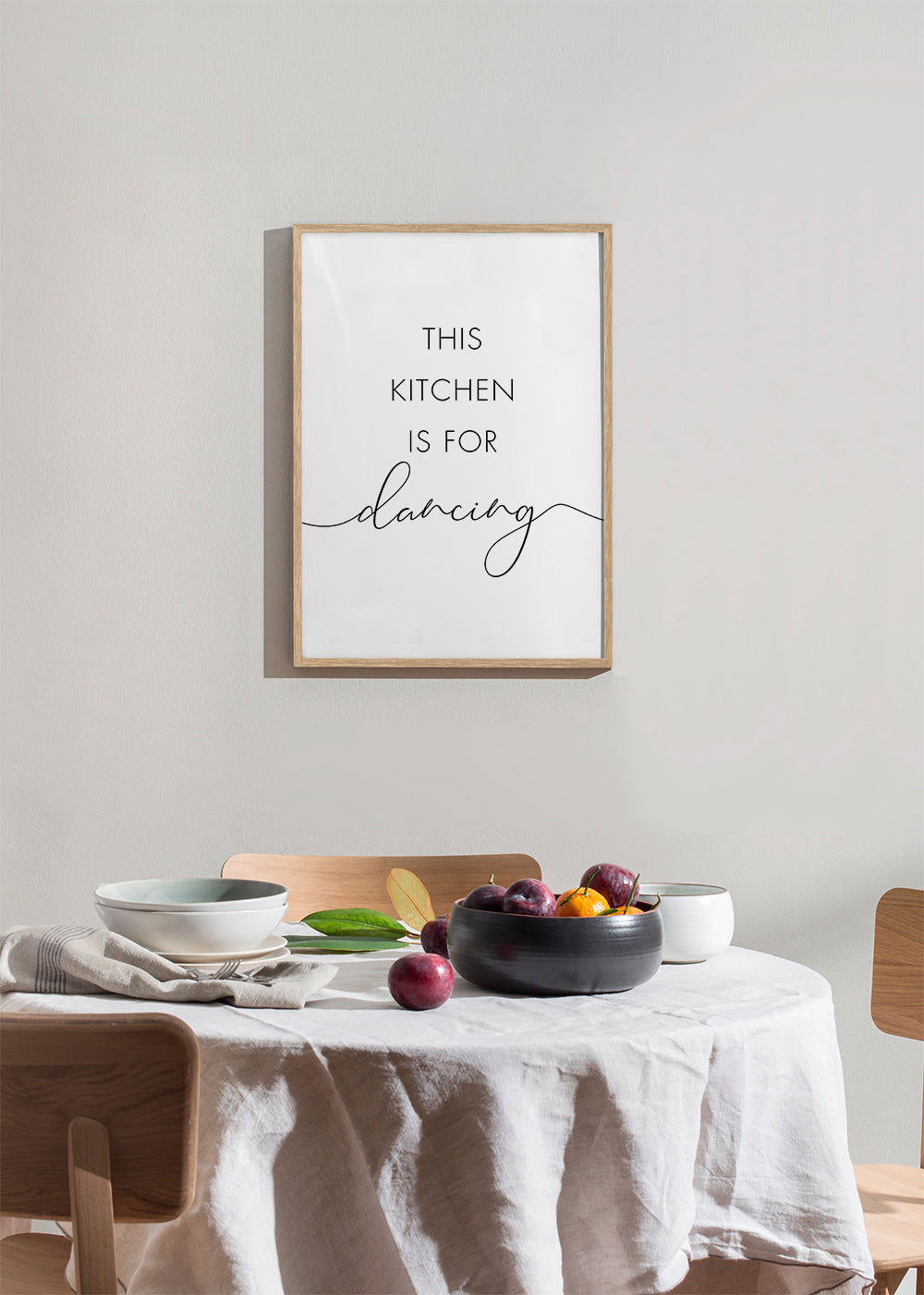 Kökskonst med typografisk fras och kalligrafisk prägel