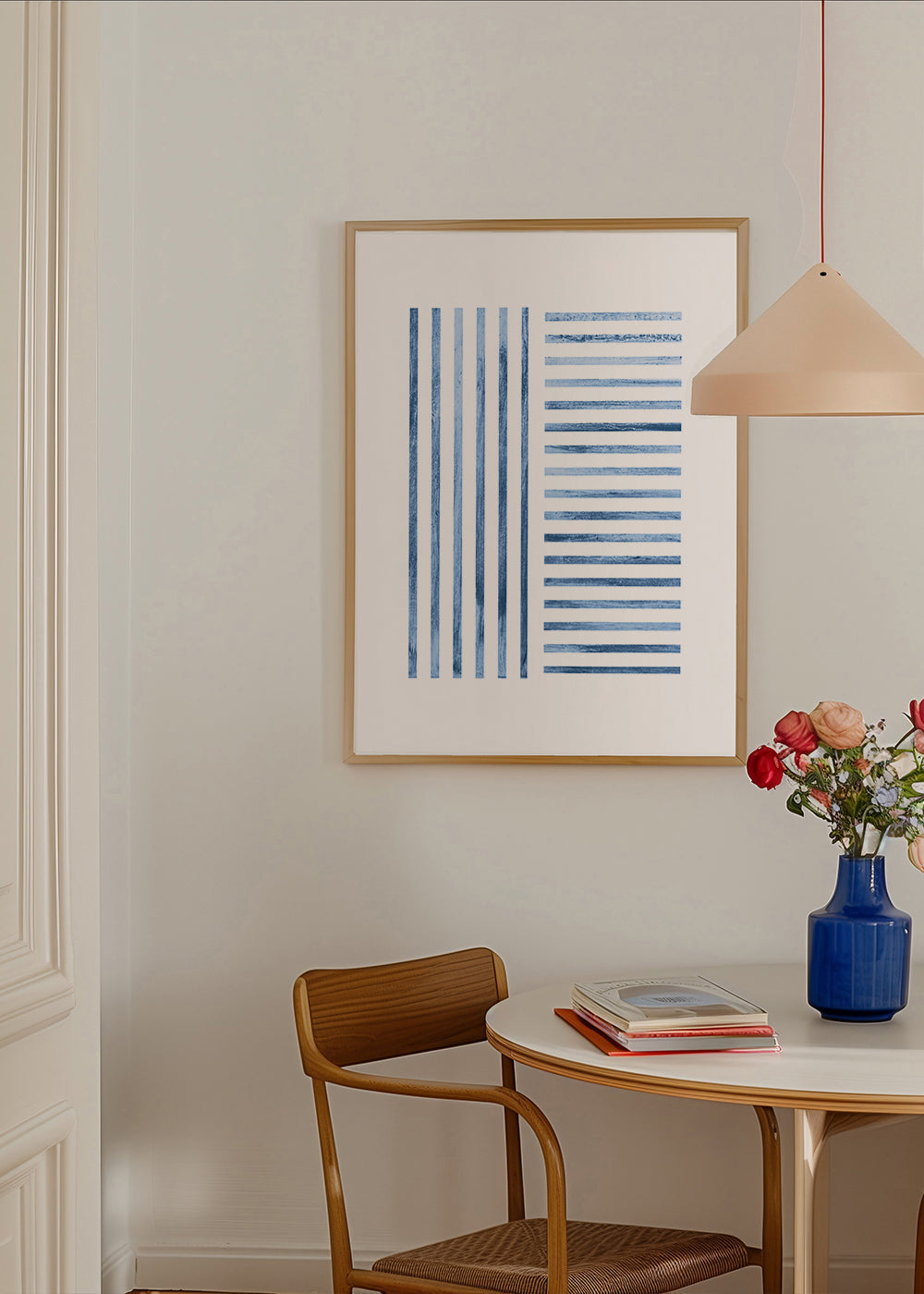 Geometrisk tryck med blå ränder