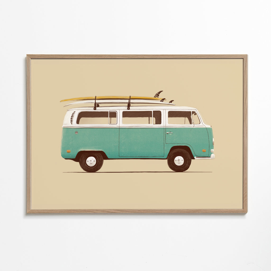 Vintage affisch turkos campervan med surfbrädor