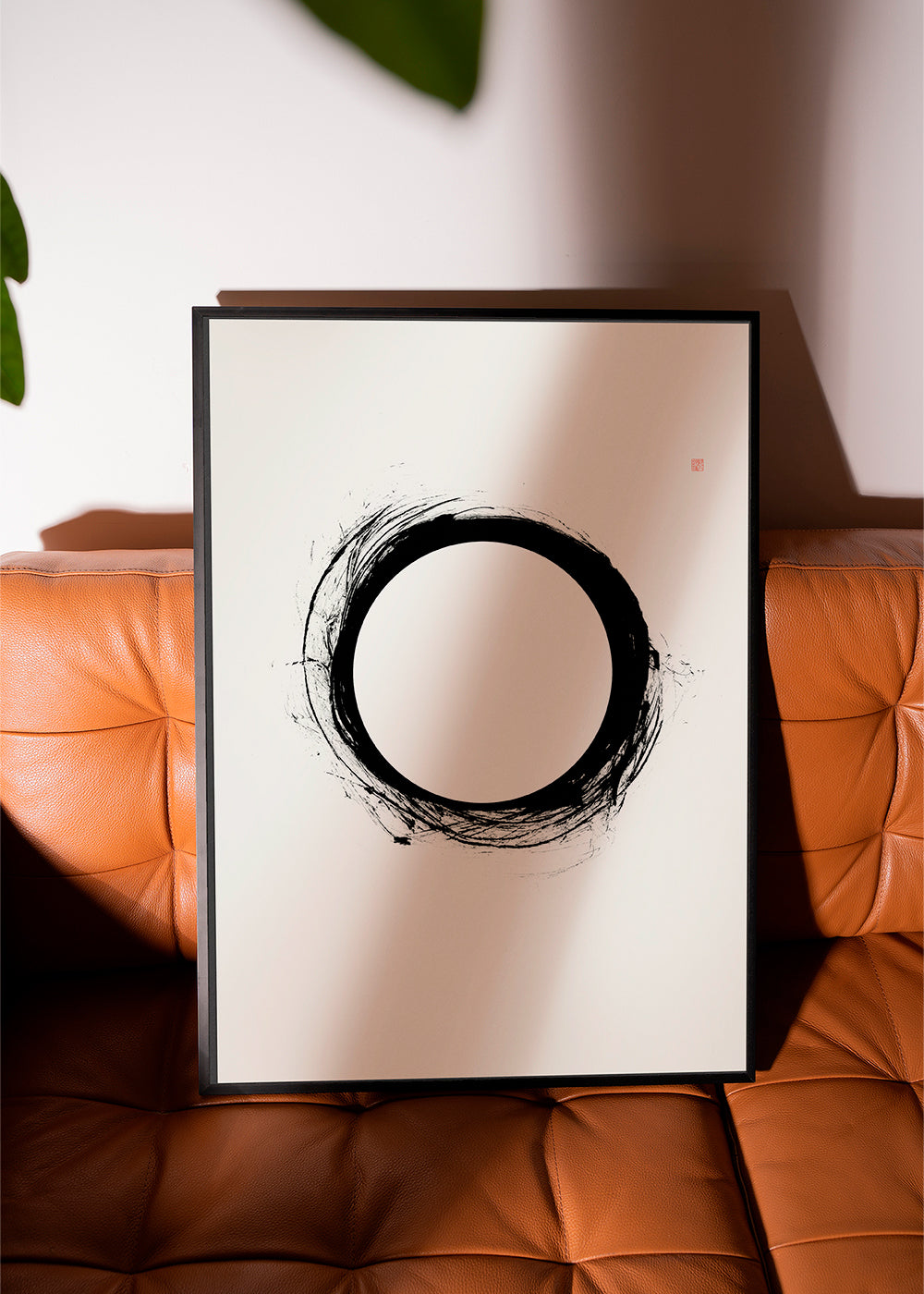 Minimalistisk tavla med gestal cirkel