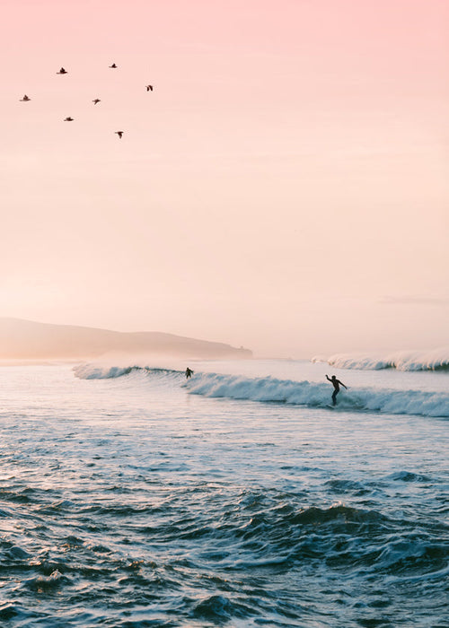 Sportkonst surf vid soluppgång