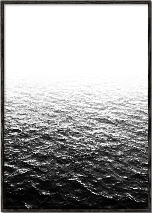Svartvit fotografi av havet