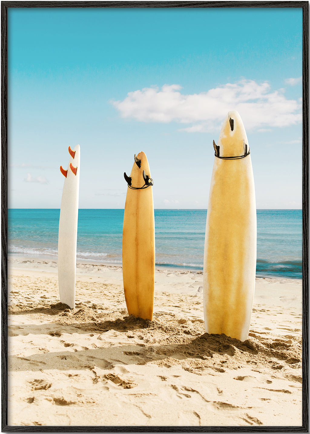 Surfbrädor på solig strand