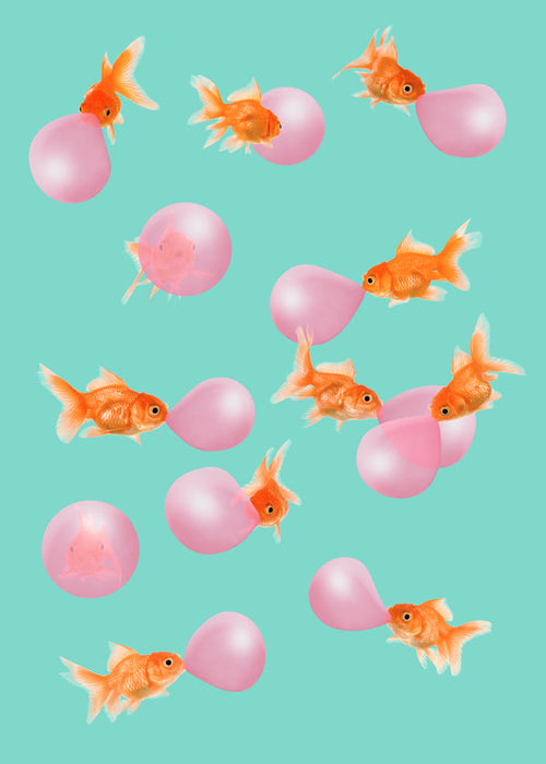 Konstverk guldfisk med rosa bubblor