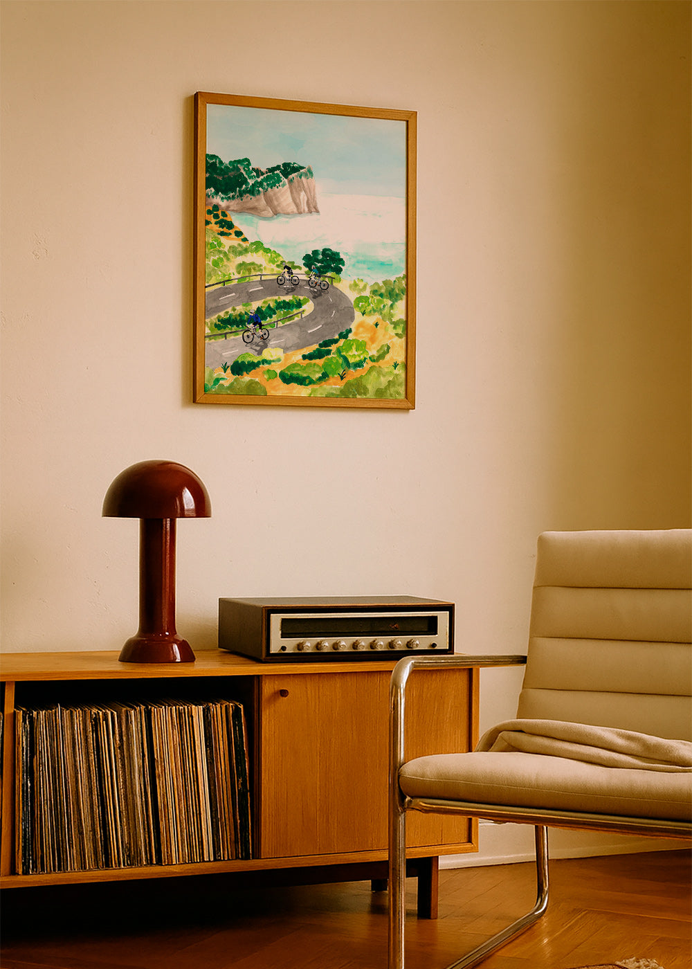 Sportkonst med cykling vid kusten