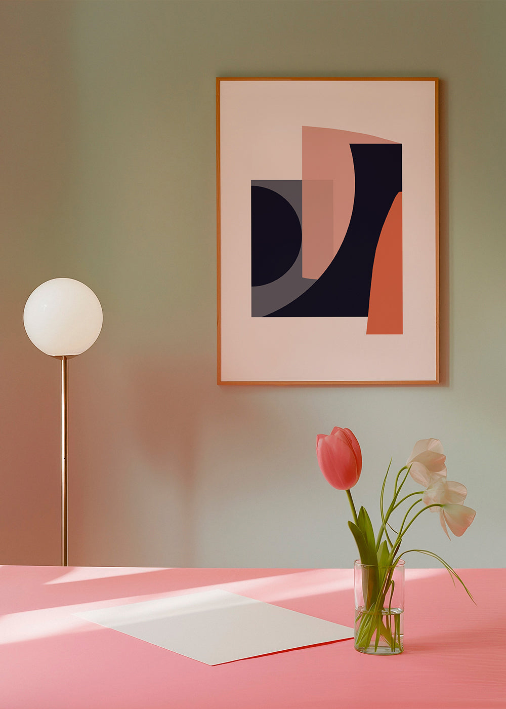 Abstrakt konstverk med geometriska terrakottaformer