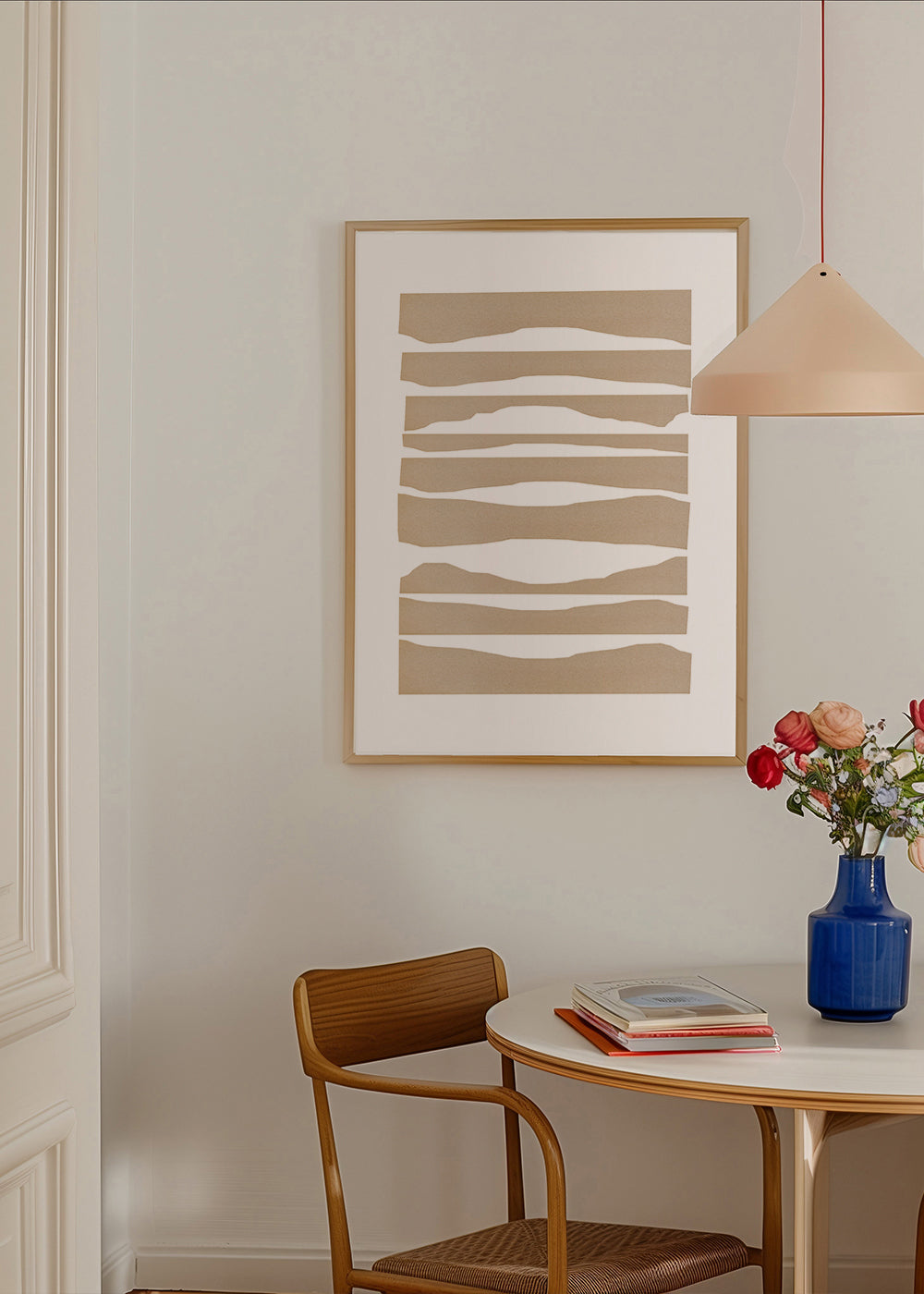 Minimalistisk tavla trasiga beige remsor