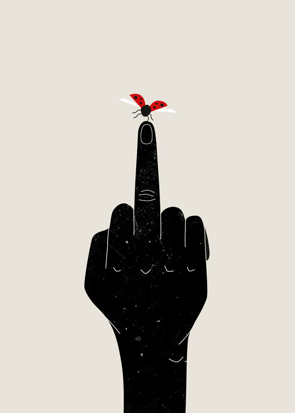 Nyckelpiga-illustration på upplyft finger