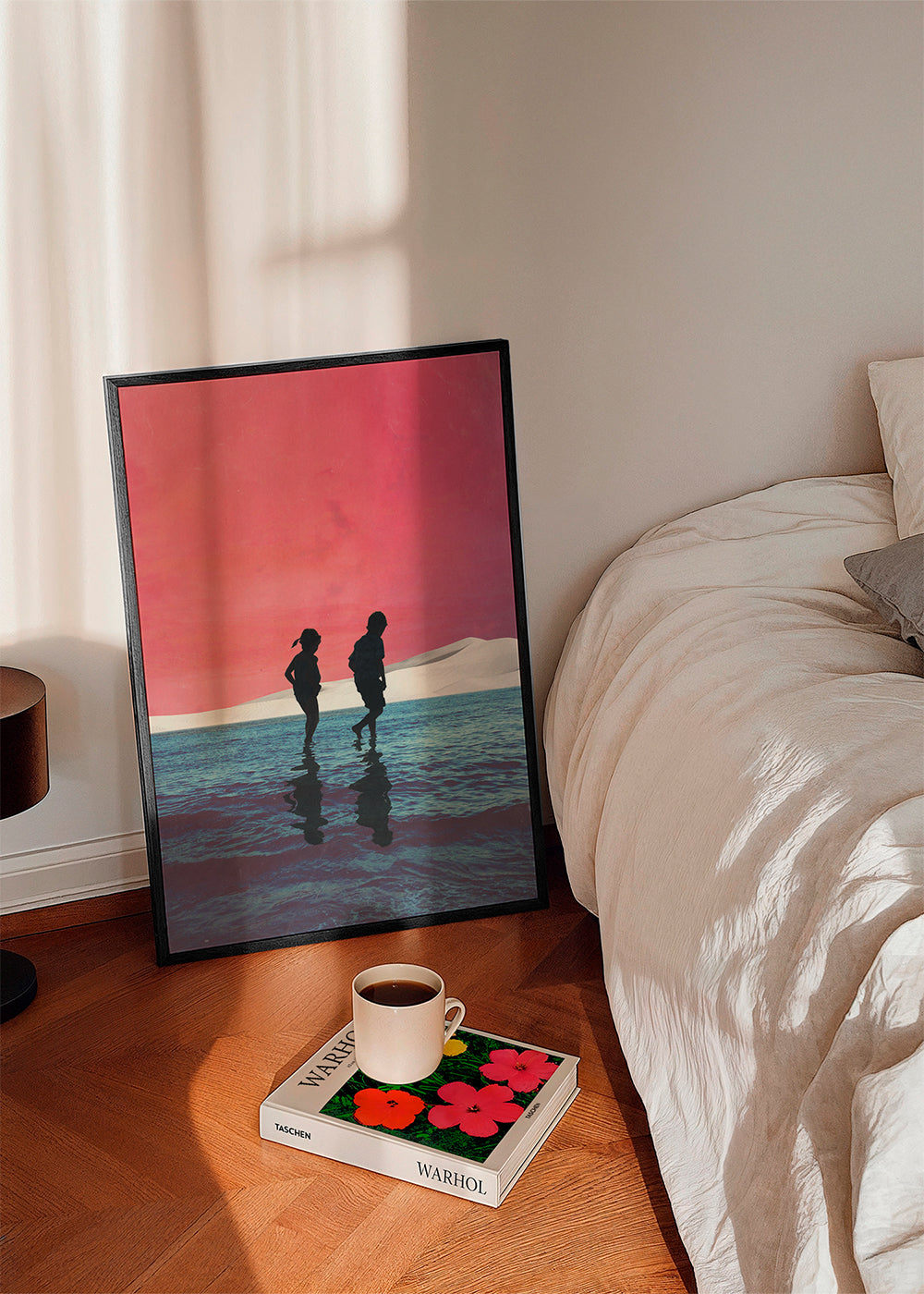 Barnposter med silhuetter i vattnet