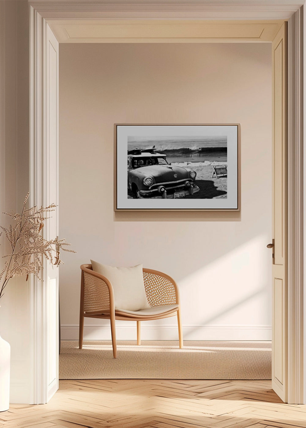 Fotografi av vintagebil på stranden