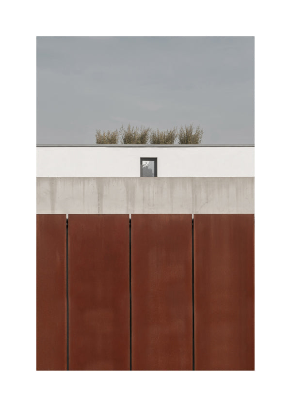Minimalistisk tavla med rostiga paneler