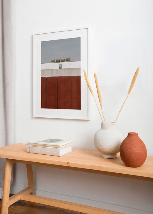 Minimalistisk tavla med rostiga paneler