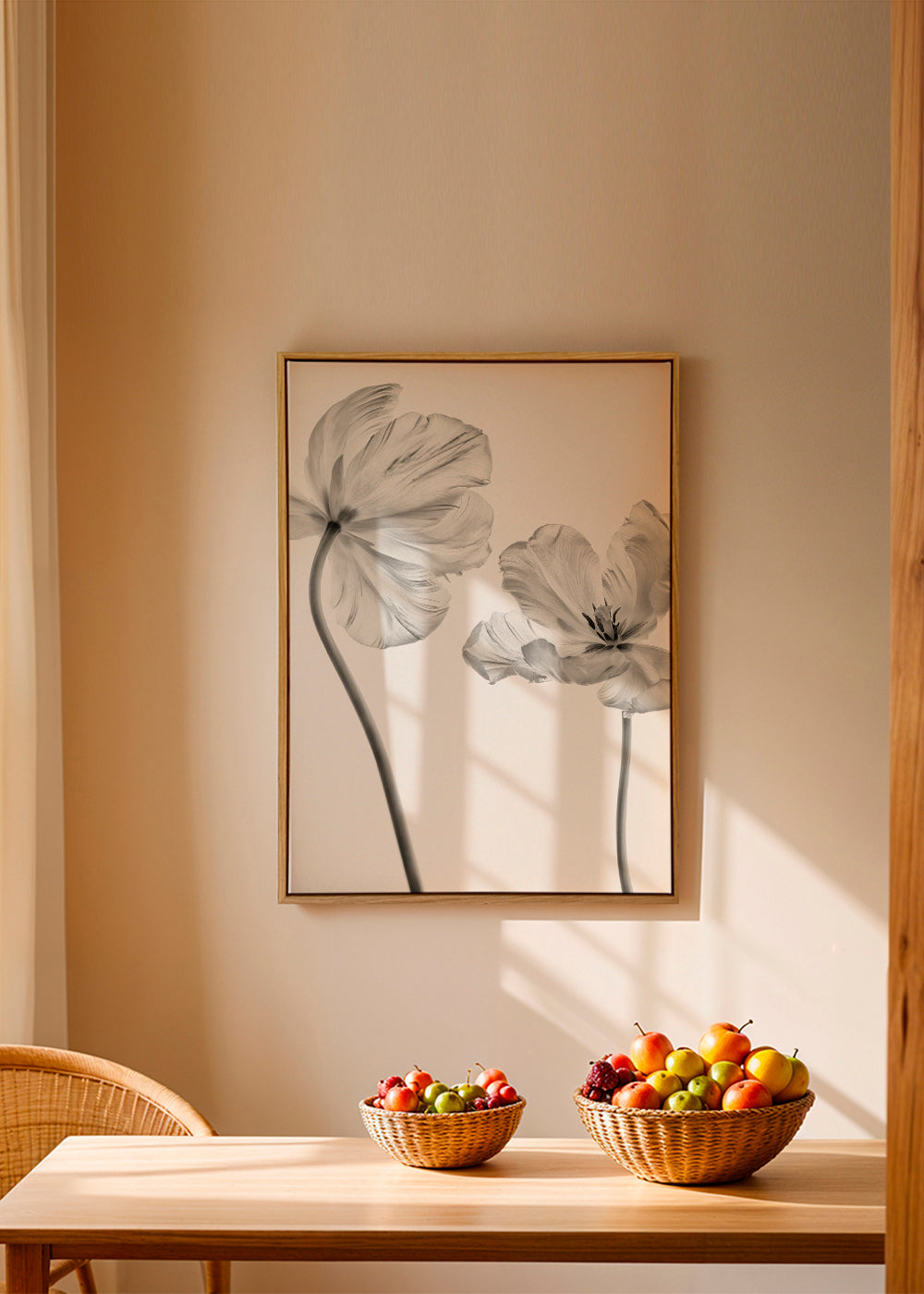 Botanisk poster: tulpaner i svartvitt
