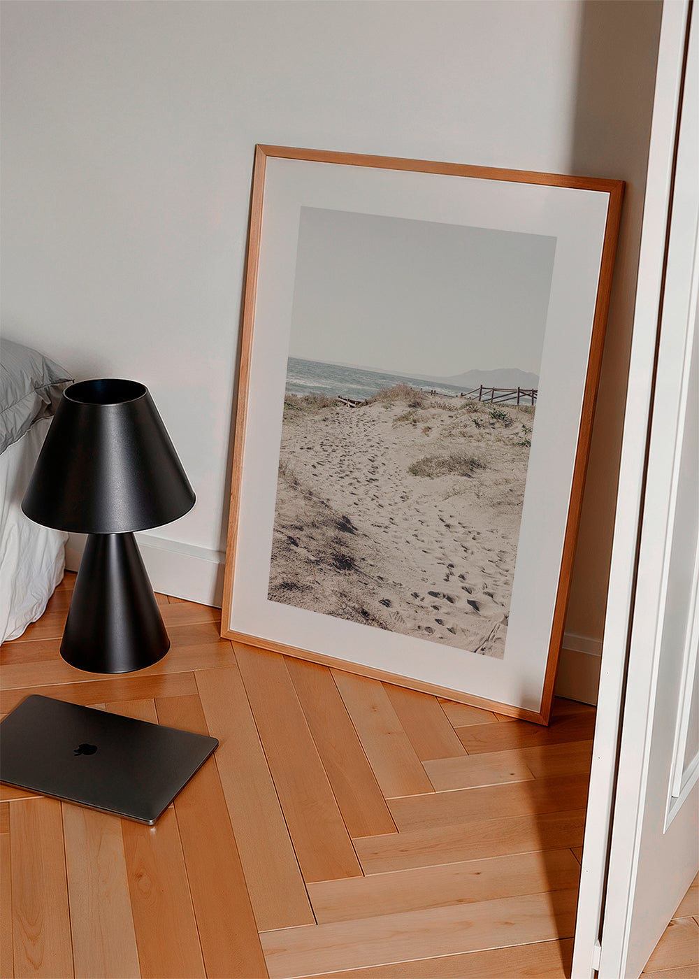 Landskap konst: sandstig vid stranden