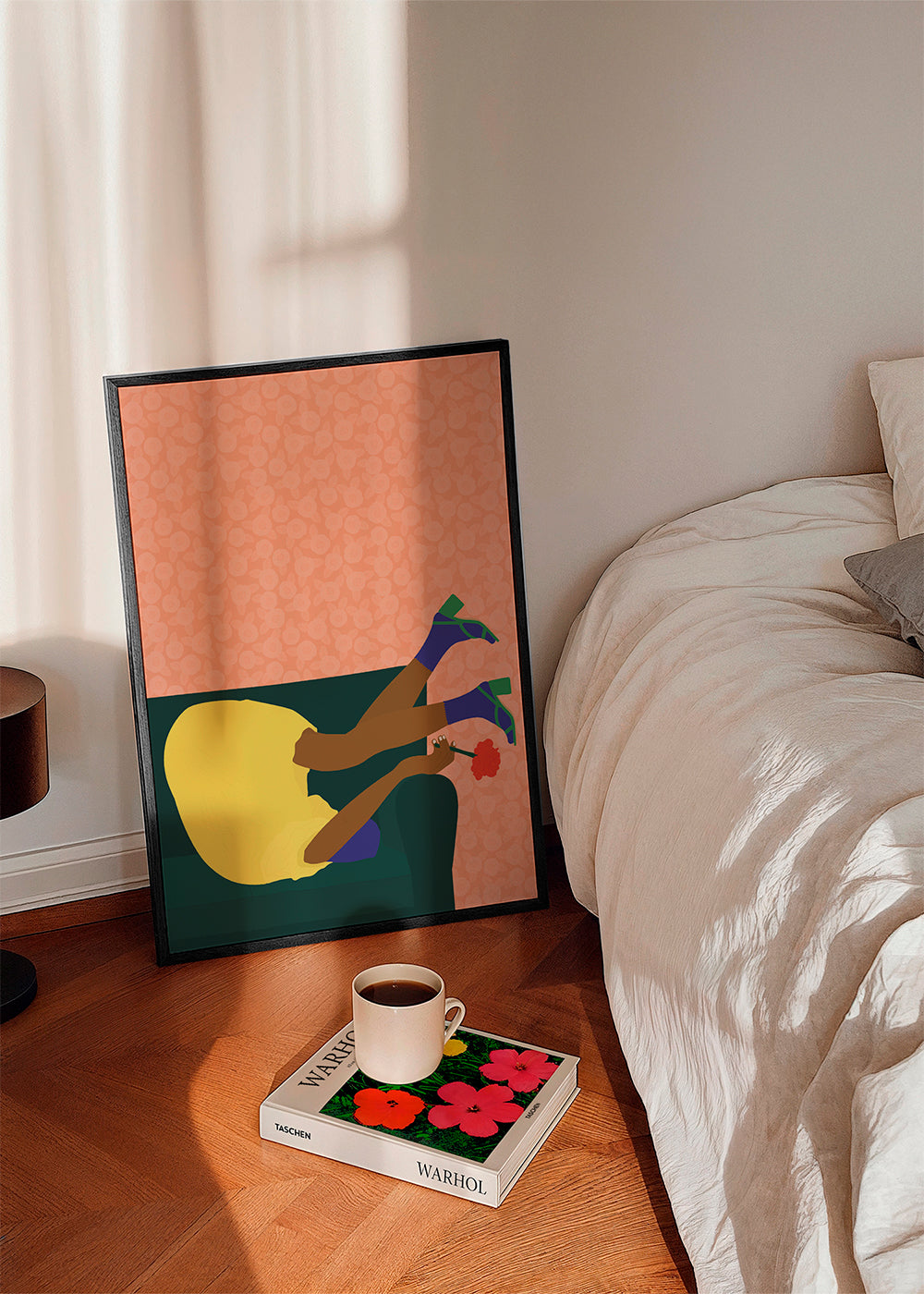 Illustration av en uppochnedfigur på soffan