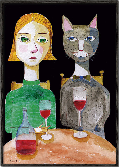 Kvinna och katt med glas