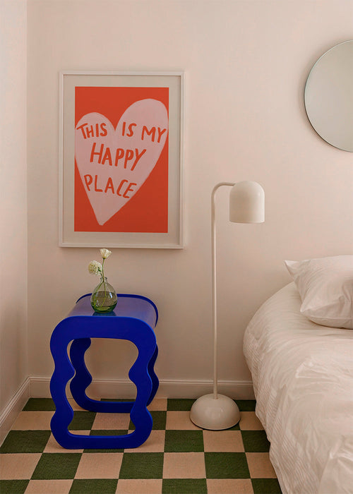 Hjärtillustration 'Happy Place' på korallbakgrund