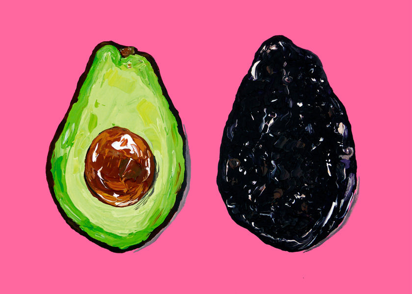 Kökskonst: avokado på rosa bakgrund