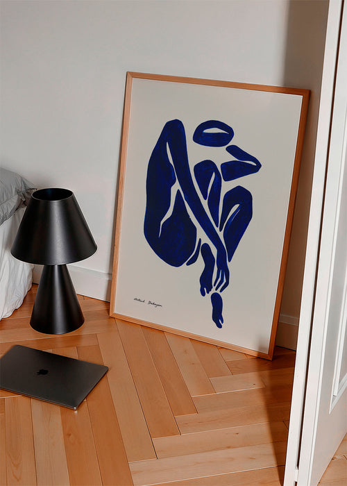 Abstrakt konstverk med blå figur-silhuett