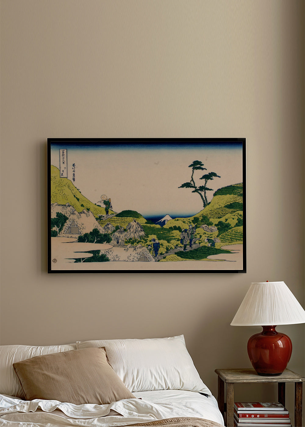 Landskapsbild med Mount Fuji och gröna kullar