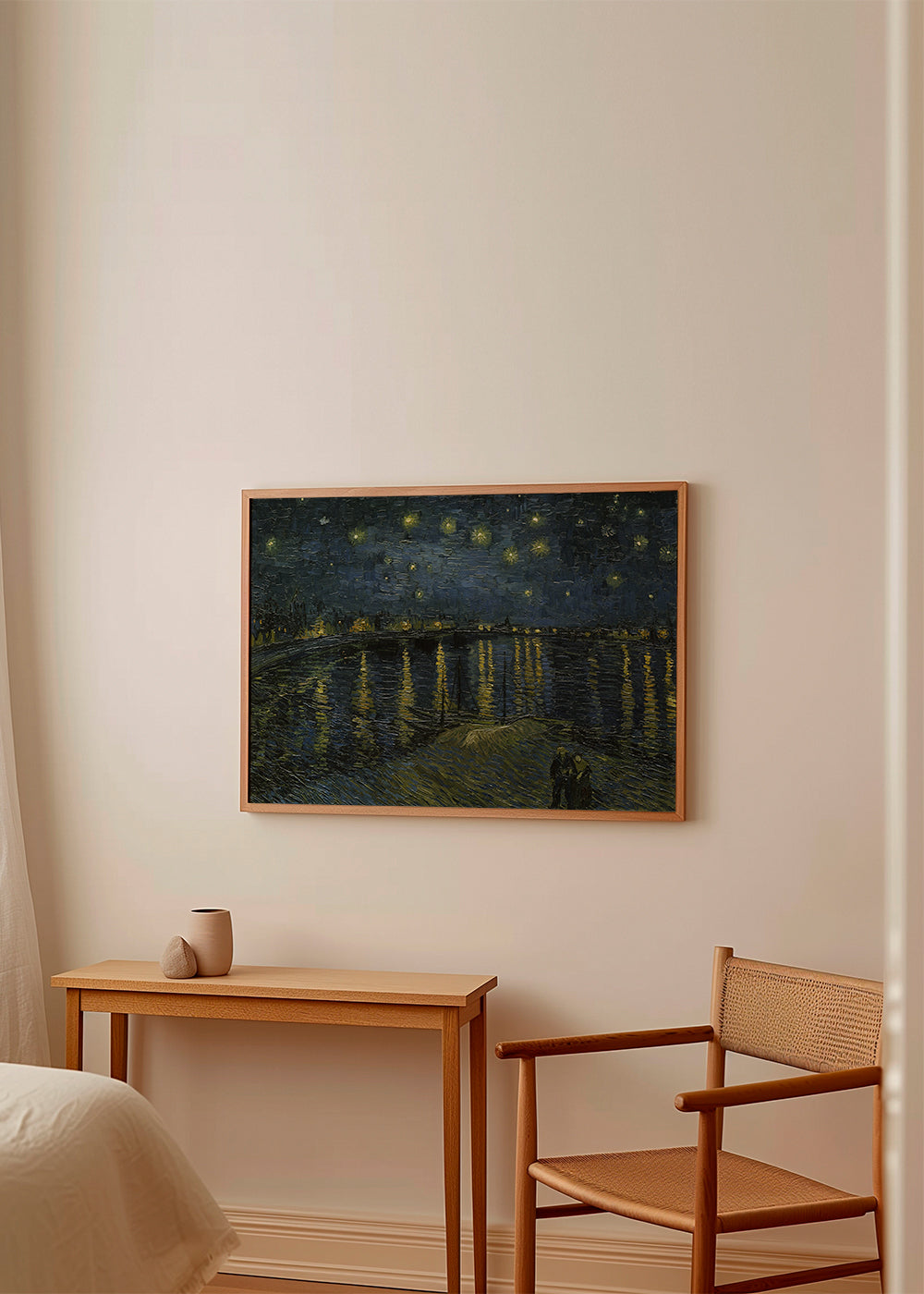 Nattlandskap med stjärnhimmel och flodreflektioner