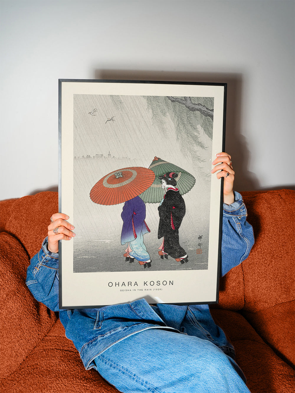 Japansk geisha-illustration i regnet