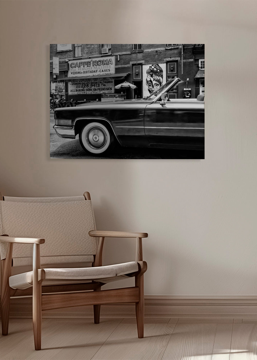 Fotografi av klassisk bil och stads-mural