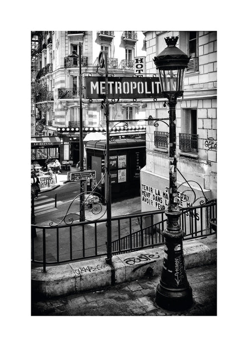 Reseaffisch: Paris Metro i svartvitt