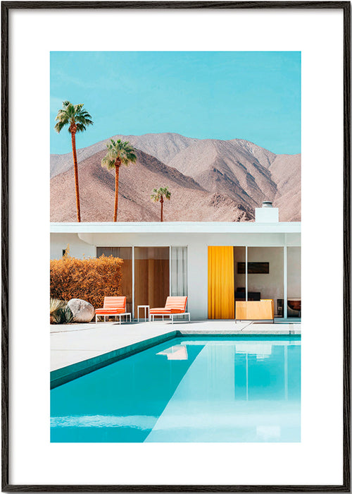 Landskapstavla med pool och palmer – Black Frame