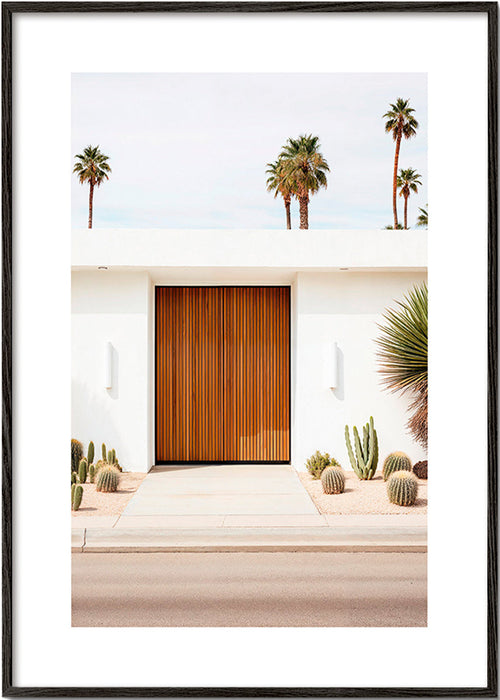 Arkitekturfotografi med lamelldörr – Black Frame